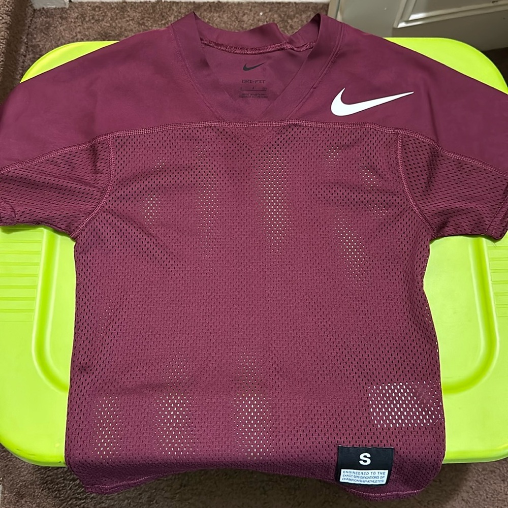 Nike kids jersey material t-shirt